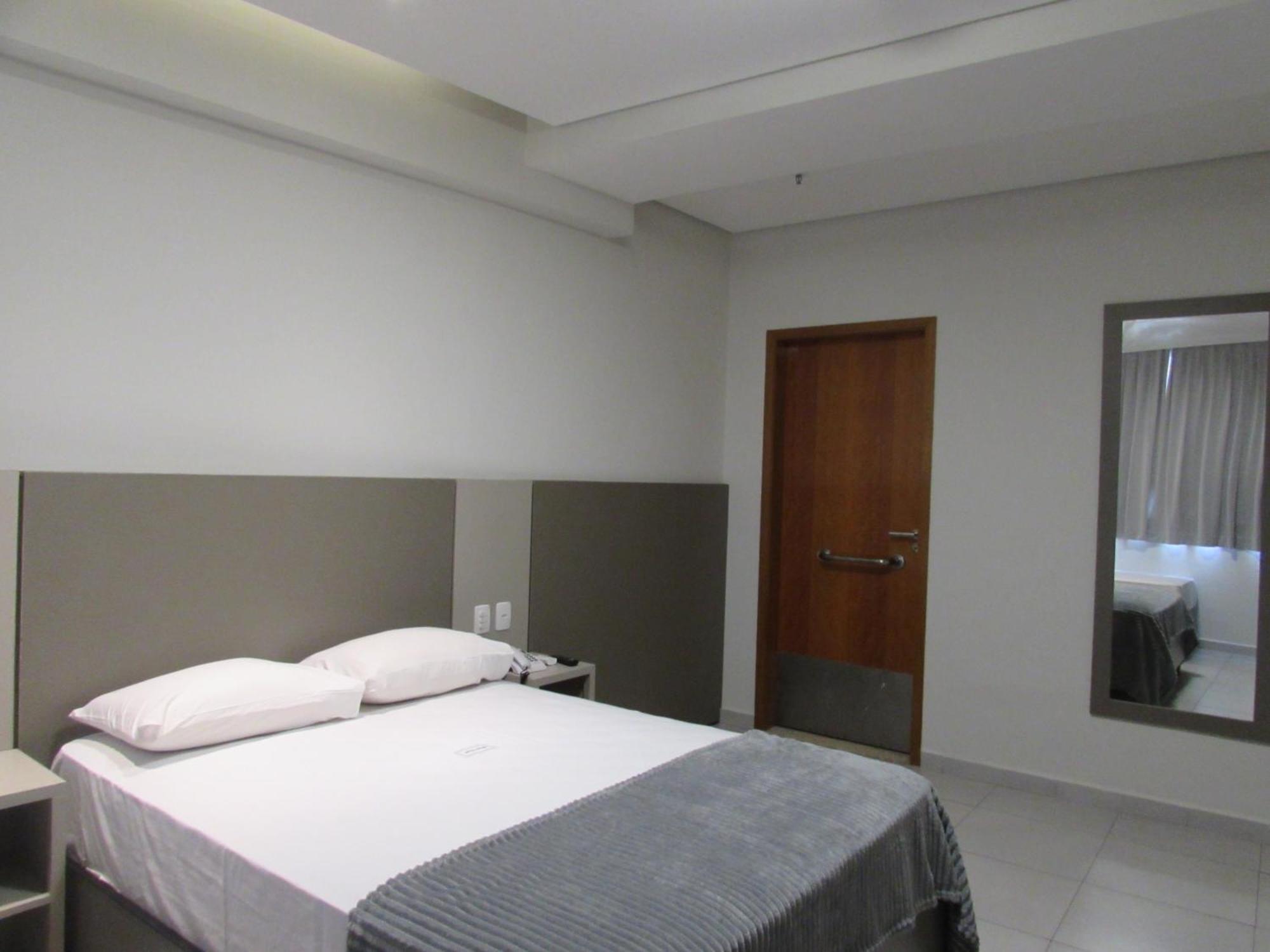 Hotel Urbis A 10 Minutos Rua 25 De Marco, Bras,Bom Retiro,A 2 Minutos Do Mirante Sampa Sky São Paulo Eksteriør bilde